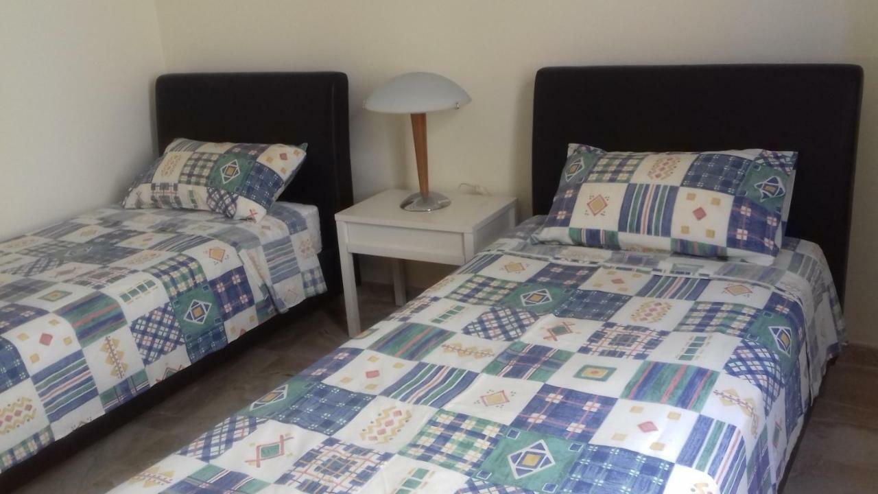 Amathusia Beach Apartment 利马索尔 外观 照片